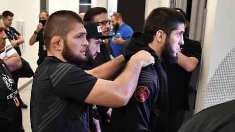 Khabib teilt eine Schockprognose fuer den UFC Titelkampf seines Schuetzlings –