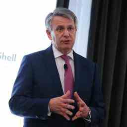 Laut britischen Medien wird Shell Chef Ben van Beurden naechstes Jahr
