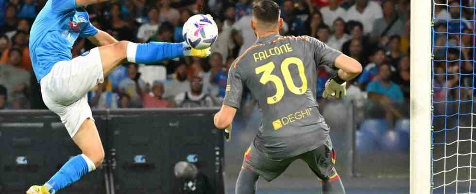 PSG ueberzeugend neben hollaendisch getoentem Toulouse Napoli verliert erneut Punkte