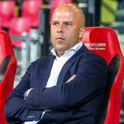Slot entscheidet sich fuer die Angriffsposition von Feyenoord gegen Sparta