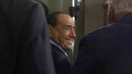 Berlusconi schlaegt Weg zur Beendigung des Ukraine Konflikts vor — World