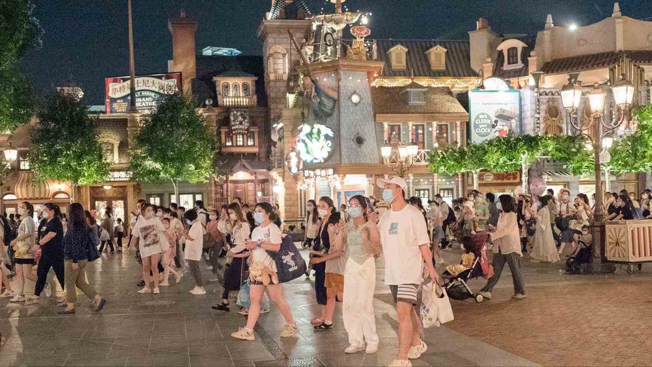 Das Disneyland Shanghai war für einige Tage wieder geöffnet, nachdem es wegen Corona monatelang schließen musste.