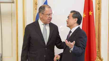 China unterstuetzt Russland nach diplomatischem Aufruf — World
