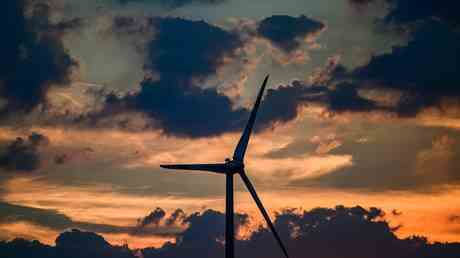 Deutscher Energieriese erklaert „paradoxen Schritt bei erneuerbaren Energien — World