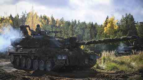 Grossbritannien tritt EU Programm fuer militaerische Mobilitaet wieder bei – Minister
