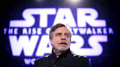 Star Wars Schauspieler bittet um Hilfe fuer die Ukraine mit Drohnen