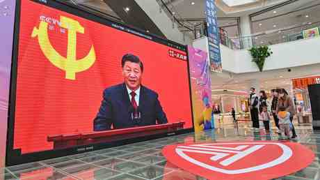 Xi fuer dritte Amtszeit als Vorsitzender der Kommunistischen Partei Chinas