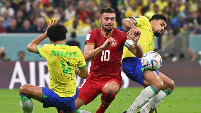 1669325476 762 Richarlison verhilft Favorit Brasilien mit einem WM Tor zu einem guten