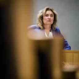 Betriebsrat des Abgeordnetenhauses verliert Vertrauen in Kammerpraesident Bergkamp Politik