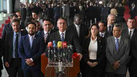 Bolsonaro bricht das Schweigen ueber den Wahlverlust — World