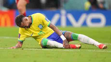 Brasilien schwitzt ueber Neymars WM Fitness — Sport