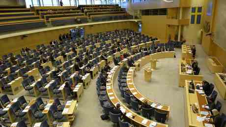 Das schwedische Parlament streitet ueber ein neues Gesetz — World