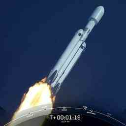 Falcon Heavy Rakete zum ersten Mal seit drei Jahren fuer geheime