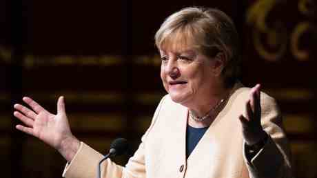 Merkel erklaert warum sie von Russlands Offensive in der Ukraine