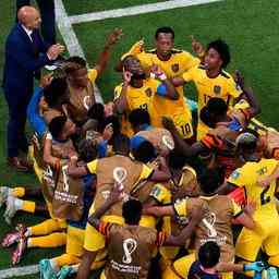 Nationaltrainer Ecuador trotz Sieg unzufrieden „Wir muessen uns steigern