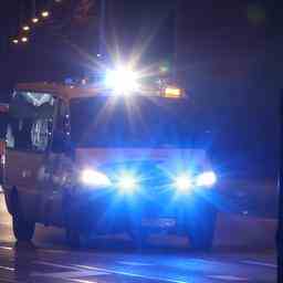 Polizeihubschrauber findet verletzten Autofahrer in Noord JETZT