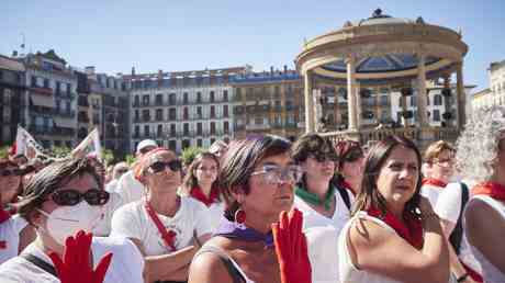 Spanien erwaegt eine Ueberarbeitung des umstrittenen Vergewaltigungsgesetzes — World