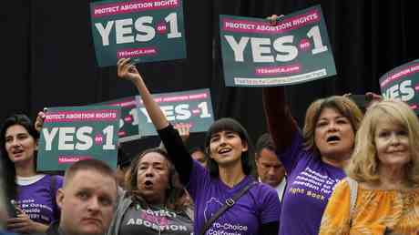 US Bundesstaaten stimmen ueber Abtreibungsrechte ab — World