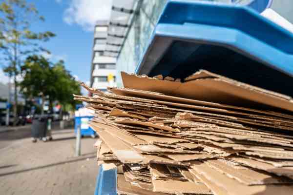 Umwandlung alter Kartons in Isolationsnetze CleanFiber 10 Millionen Dollar rund