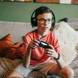 Verbraucherzentrale Spiele setzen Kinder unter Druck Technik