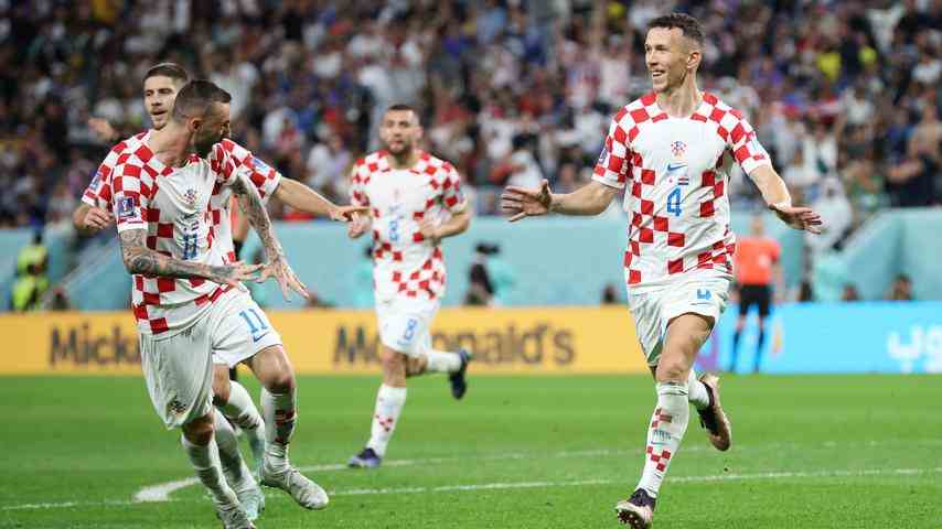 1670262968 259 Kroatien beendet Japans WM Traum im Elfmeterschiessen und steht im Viertelfinale