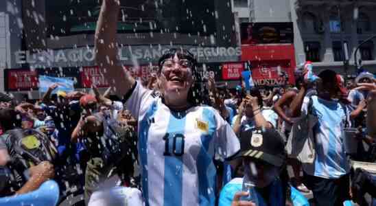 1671402806 Argentinien und Messi Weltmeister nach Elfmeterschiessen in verruecktem Finale