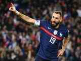 Benzema beëindigt bewogen interlandcarrière na missen WK met Frankrijk