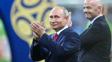 Argentinien wuerdige Weltmeister sagt Putin — Sport