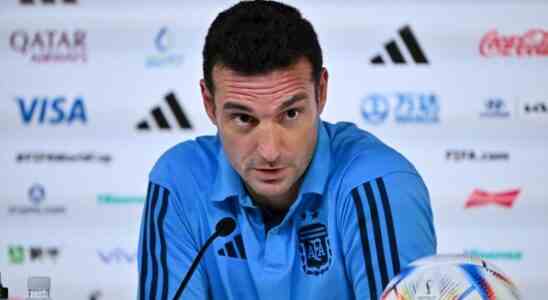 Argentiniens Nationaltrainer ueberrascht auf Pressekonferenz von Verletzung Di Maria