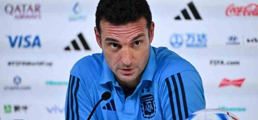 Argentiniens Nationaltrainer ueberrascht auf Pressekonferenz von Verletzung Di Maria