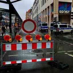 Deutsche Polizei beendet Geiselnahme im Dresdner Einkaufszentrum Taeter festgenommen