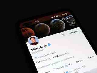 Elon Musk zieht auch seine anderen Firmen ins Twitter Chaos