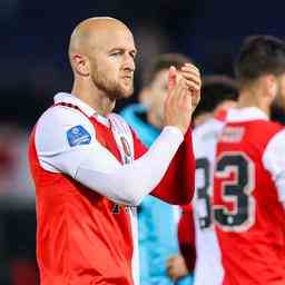 Feyenoord Spieler Trauner wird am Knie operiert und faellt monatelang aus