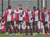 Feyenoord zu stark fuer Strassburg an der Algarve dank Freistoss