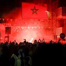 Grossstaedte ruesten sich erneut fuer das WM Spiel Marokko Innere