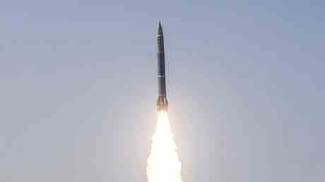Indien stationiert ballistische Raketen in der Naehe von China und