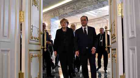 Merkel verstaerkt die Enthuellungen ueber den Frieden in der Ukraine