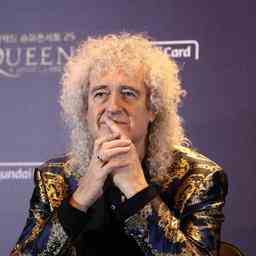 Queen Gitarrist Brian May erhaelt Ehrentitel von King Charles Musik