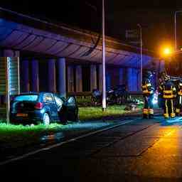 Toedlicher Unfallverdaechtiger in Rotterdam fuhr zu schnell ueberfuhr eine rote