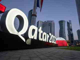 „Karriere machen in Katar So landen Arbeitsmigranten im Golfstaat