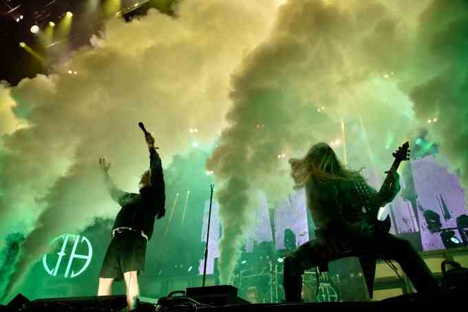 Die Heavy-Metal-Band Pantera tritt während des 
