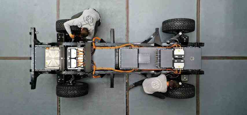 25 Jahre alte dieselbetriebene Land Rover koennen in Elektroautos umgebaut