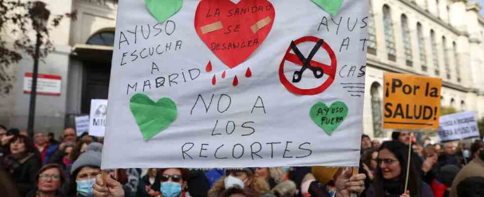 30000 Demonstranten fordern ein Ende der Kuerzungen im Gesundheitswesen in