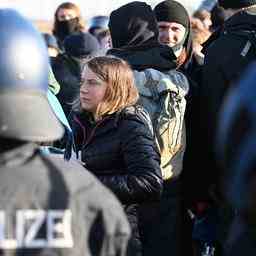 Aktivistin Greta Thunberg bei Braunkohle Demonstration in Luetzerath festgenommen Im