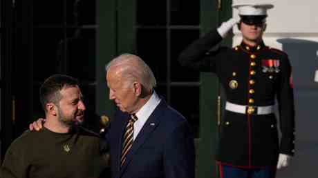 Amtsenthebung des „Kriegsverbrechers Biden wegen der Ukraine – US Demokrat –