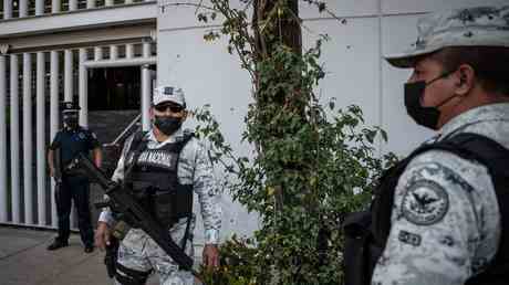 Armee kaempft gegen Kartelle um den Erben von El Chapo