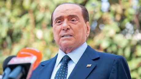 Berlusconi nennt einzige Person mit friedlicher Loesung des Ukraine Konflikts —