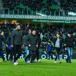 Cambuur verstaerkt Groningens Bedenken im von Fans unterbrochenen Abstiegsduell
