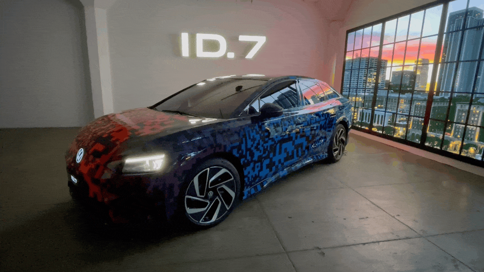 Volkswagen ID 7 mit wechselnden Farben