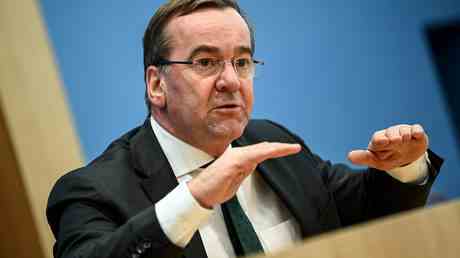 Deutsche Staats und Regierungschefs listen die Staerken des neuen Verteidigungsministers